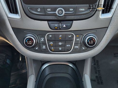 Used 2022 Chevrolet Malibu LT image 20