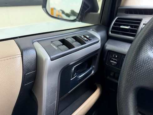 Used 2019 Toyota 4Runner SR5 RWD image 18