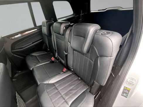 Used 2017 Mercedes-Benz GLS 450 4MATIC image 24