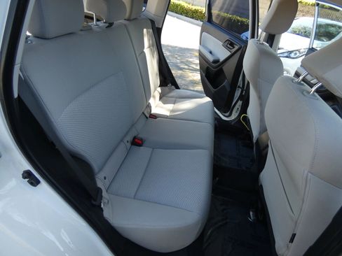 Used 2016 Subaru Forester 2.5i w/ Alloy Wheel Package image 37