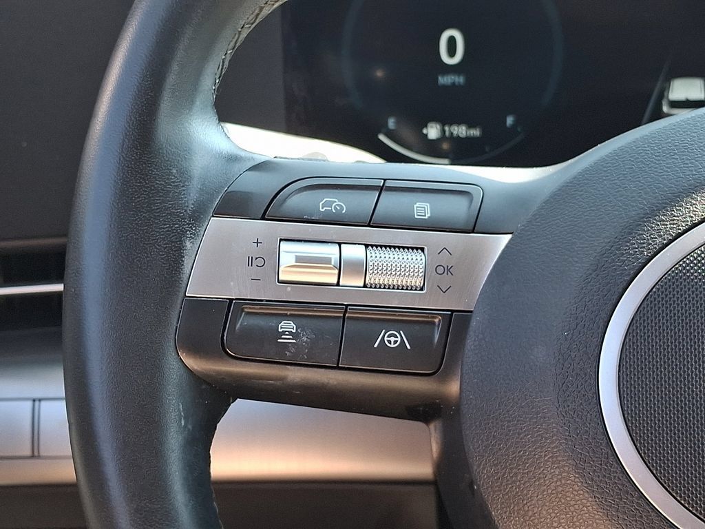 Used 2024 Hyundai Kona SEL w/ Convenience Package FWD image 21