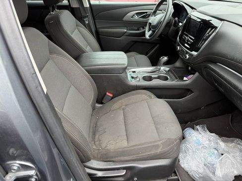 Used 2020 Chevrolet Traverse LS w/ LPO, Cargo Package FWD image 2