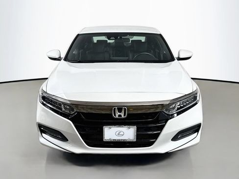 Used 2018 Honda Accord Sport image 2