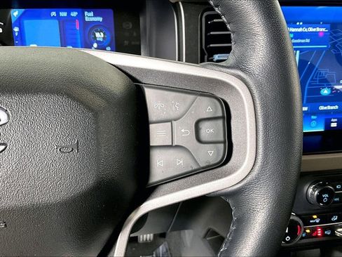 Used 2023 Ford Bronco Wildtrak image 19