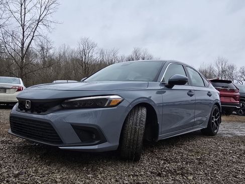 Used 2024 Honda Civic Sport Touring image 11