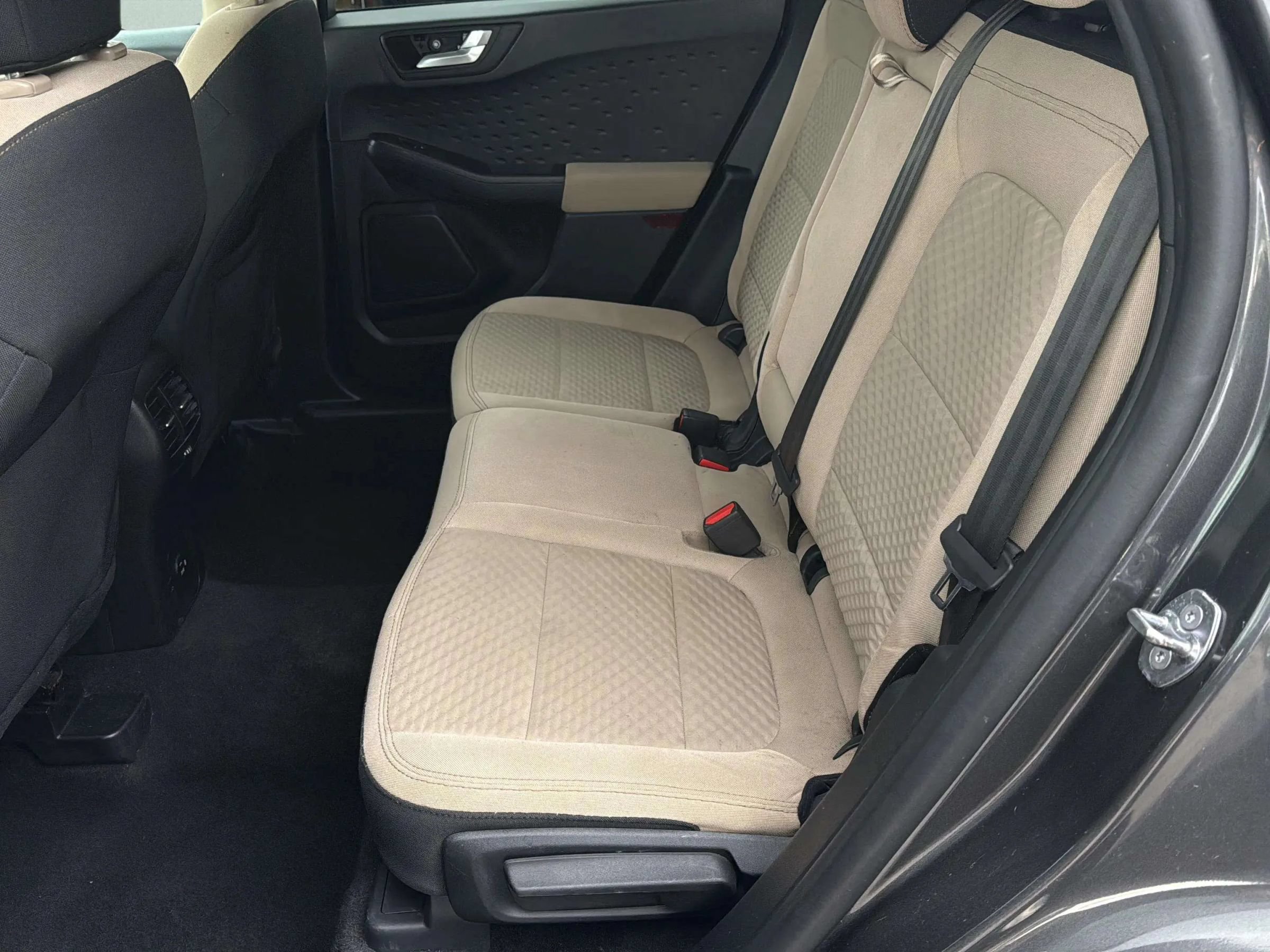 Used 2020 Ford Escape SE FWD image 26