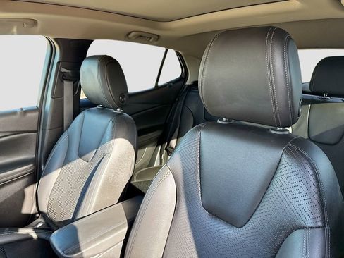 Used 2023 Buick Encore GX Essence w/ Experience Buick Package image 12