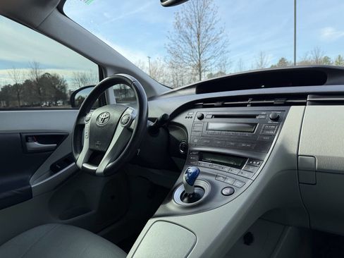 Used 2011 Toyota Prius Three image 20