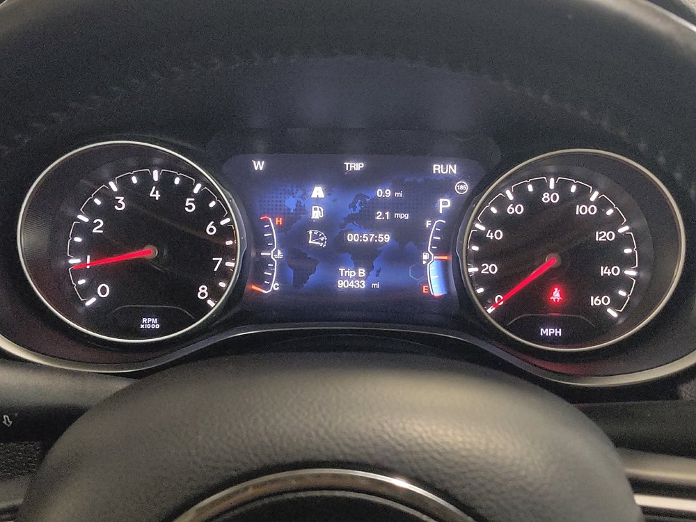 Used 2018 Jeep Compass Latitude w/ Popular Equipment Group FWD image 23