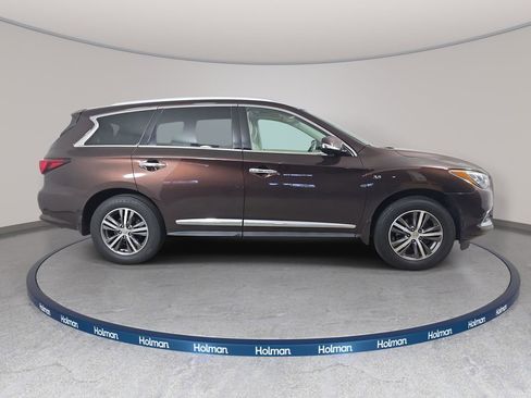 Used 2020 INFINITI QX60 Luxe w/ Essential Package image 5