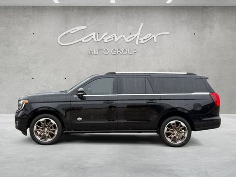 Used 2025 Ford Expedition Max King Ranch image 13