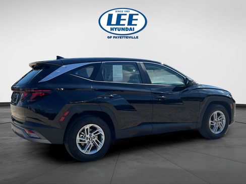 Certified 2025 Hyundai Tucson SE FWD image 7