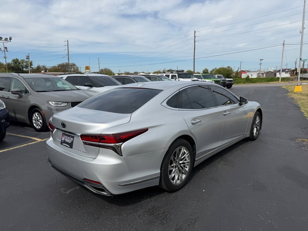Used 2018 Lexus LS 500 w/ Accessory Package (Z1) RWD image 3