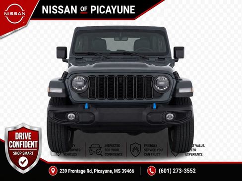 Used 2024 Jeep Wrangler Unlimited AWD/4WD image 9