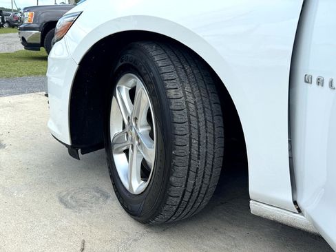 Used 2022 Chevrolet Malibu LS w/ Driver Confidence Package image 33