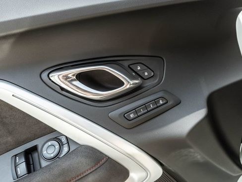 Used 2017 Chevrolet Camaro ZL1 RWD image 16