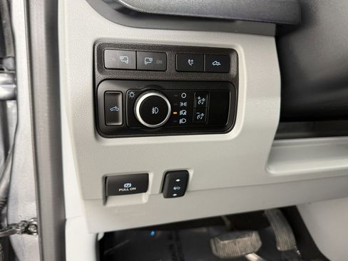 Used 2024 Ford F350 Limited image 27