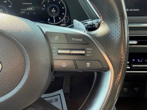 Used 2020 Hyundai Sonata SEL Plus w/ Tech Package image 16