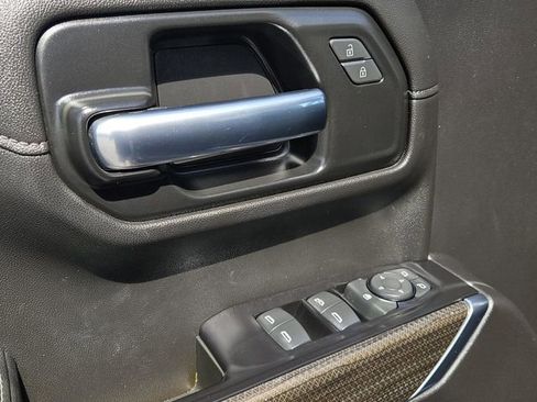 Used 2020 Chevrolet Silverado 1500 LT w/ Texas Edition image 29