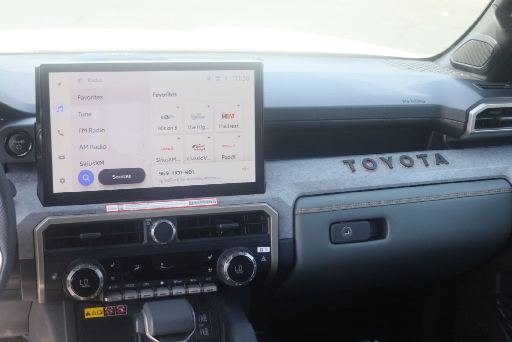 Used 2025 Toyota Tacoma 4x4 Double Cab Hybrid image 29