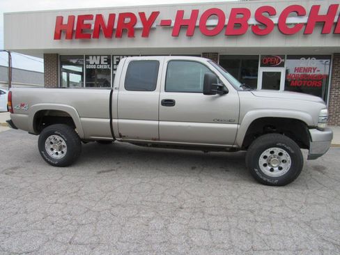 Used 2002 Chevrolet Silverado 2500 LS AWD/4WD image 7