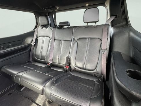 Used 2022 Jeep Wagoneer Series III image 29