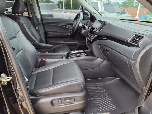 Used 2020 Honda Pilot Touring image 20