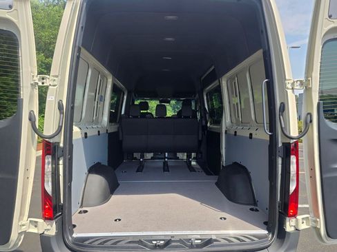 New 2026 Mercedes-Benz Sprinter 2500 image 19