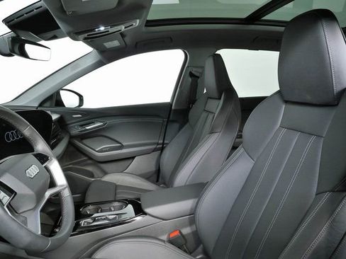 Certified 2025 Audi Q6 e-tron Premium Plus w/ Premium Plus RWD image 5
