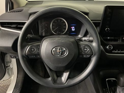 Used 2022 Toyota Corolla LE FWD image 24