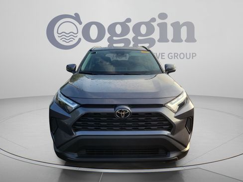 Used 2025 Toyota RAV4 XLE w/ Convenience Package FWD image 10