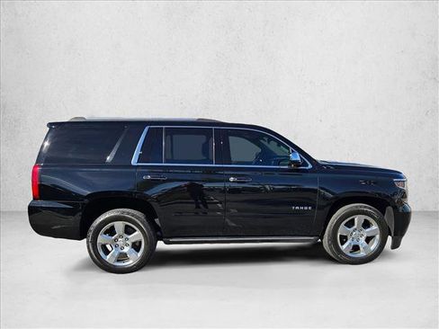 Used 2019 Chevrolet Tahoe Premier RWD image 4