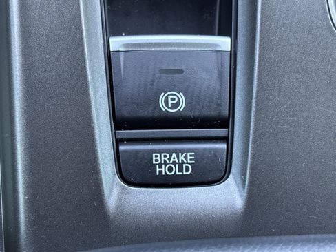 Used 2018 Honda Accord Sport image 9