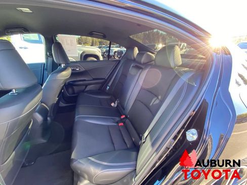 Used 2017 Honda Accord Sport image 21