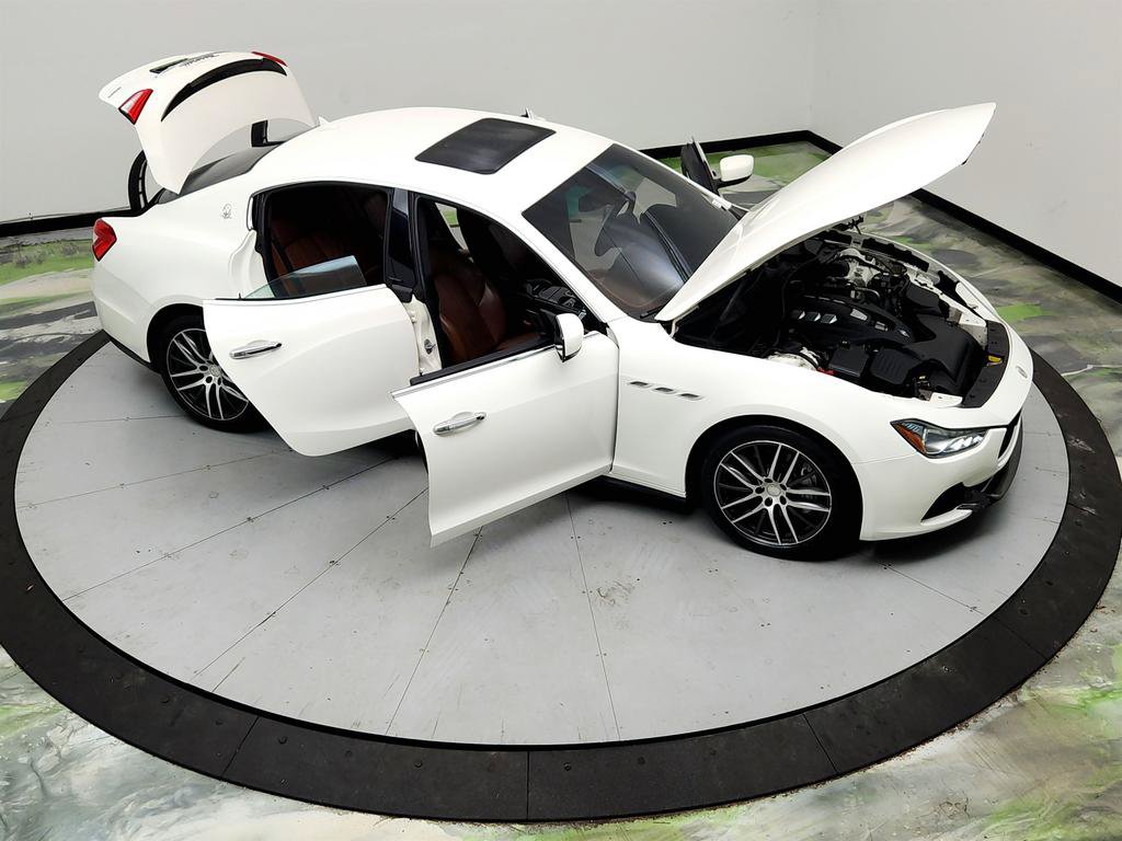 Used 2016 Maserati Ghibli RWD image 46
