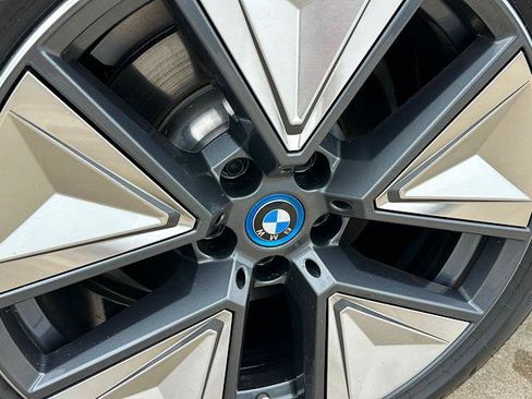 Used 2023 BMW i4 eDrive35 RWD image 33