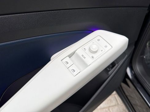 Certified 2023 Volkswagen ID.4 Pro S Plus image 13