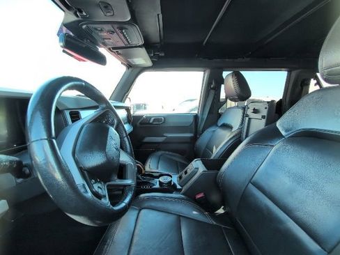 Used 2022 Ford Bronco Badlands image 6