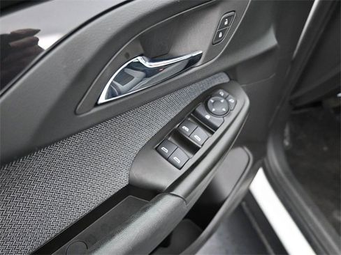 Used 2023 Chevrolet TrailBlazer LT w/ Convenience Package image 5