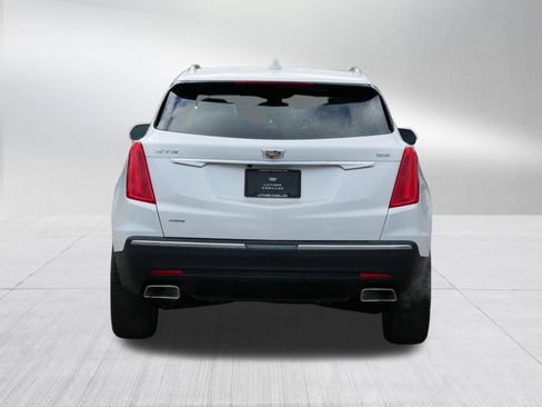 Used 2019 Cadillac XT5 Premium Luxury w/ Driver Assist Package image 6