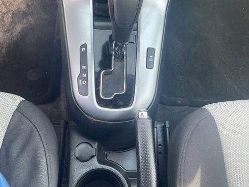Used 2014 Chevrolet Cruze LS image 20