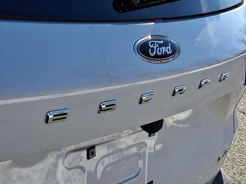 Used 2025 Ford Escape Active image 28