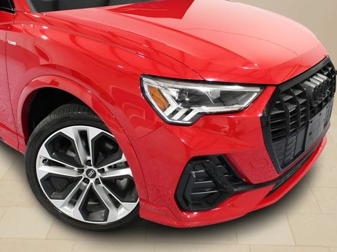 Used 2022 Audi Q3 2.0T Premium Plus w/ Premium Plus Package AWD/4WD image 20