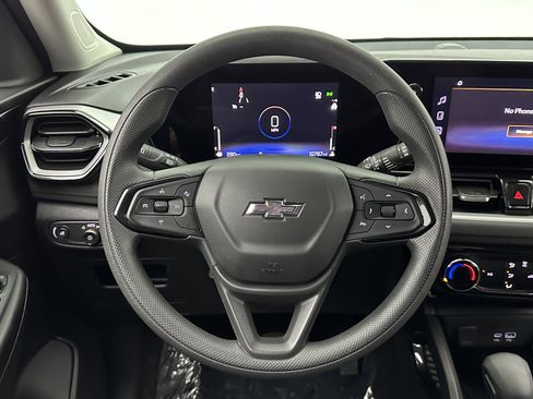 Used 2025 Chevrolet TrailBlazer LT image 21