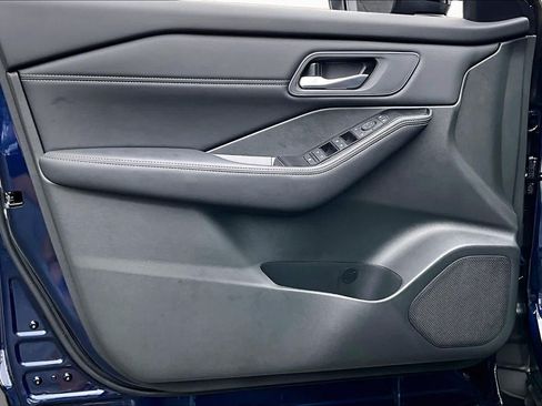 New 2026 Nissan Rogue Dark Armor FWD image 10