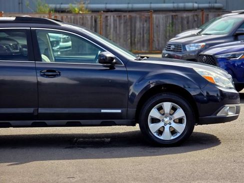 Used 2012 Subaru Outback 2.5i Premium w/ All-Weather Pkg AWD/4WD image 15
