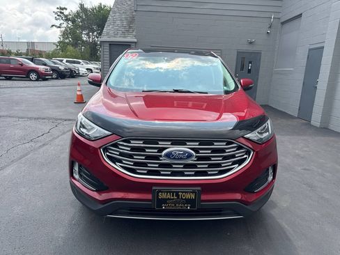 Used 2019 Ford Edge Titanium w/ Cold Weather Package AWD/4WD image 2