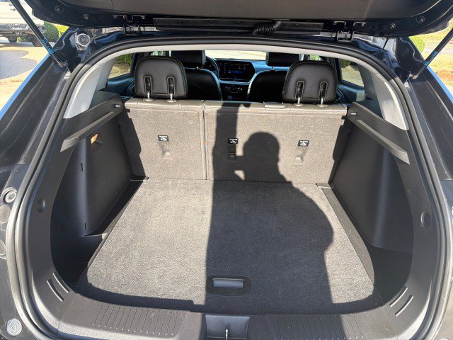 Used 2025 Chevrolet Trax LT FWD image 13