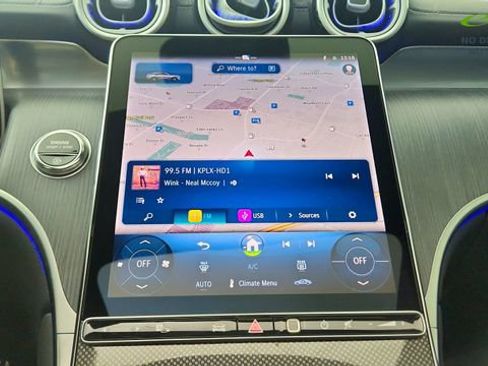 Used 2025 Mercedes-Benz GLC 300 4MATIC image 47