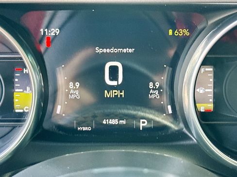 Used 2023 Jeep Wrangler Unlimited w/ Sun & Screen Package AWD/4WD image 12